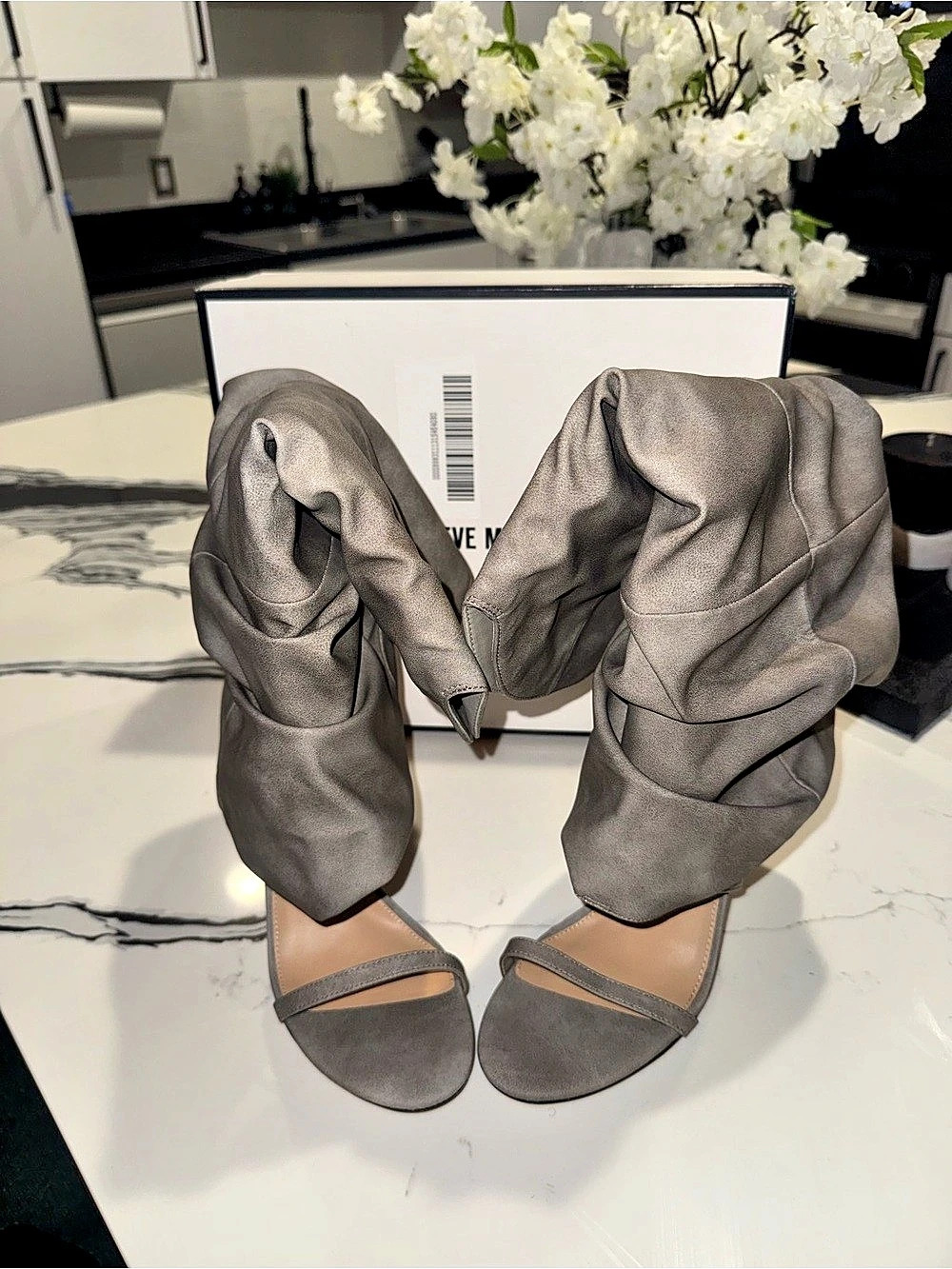 Steve Madden Ravine Grey Distressed Slouchy Heels Gray US 9.5